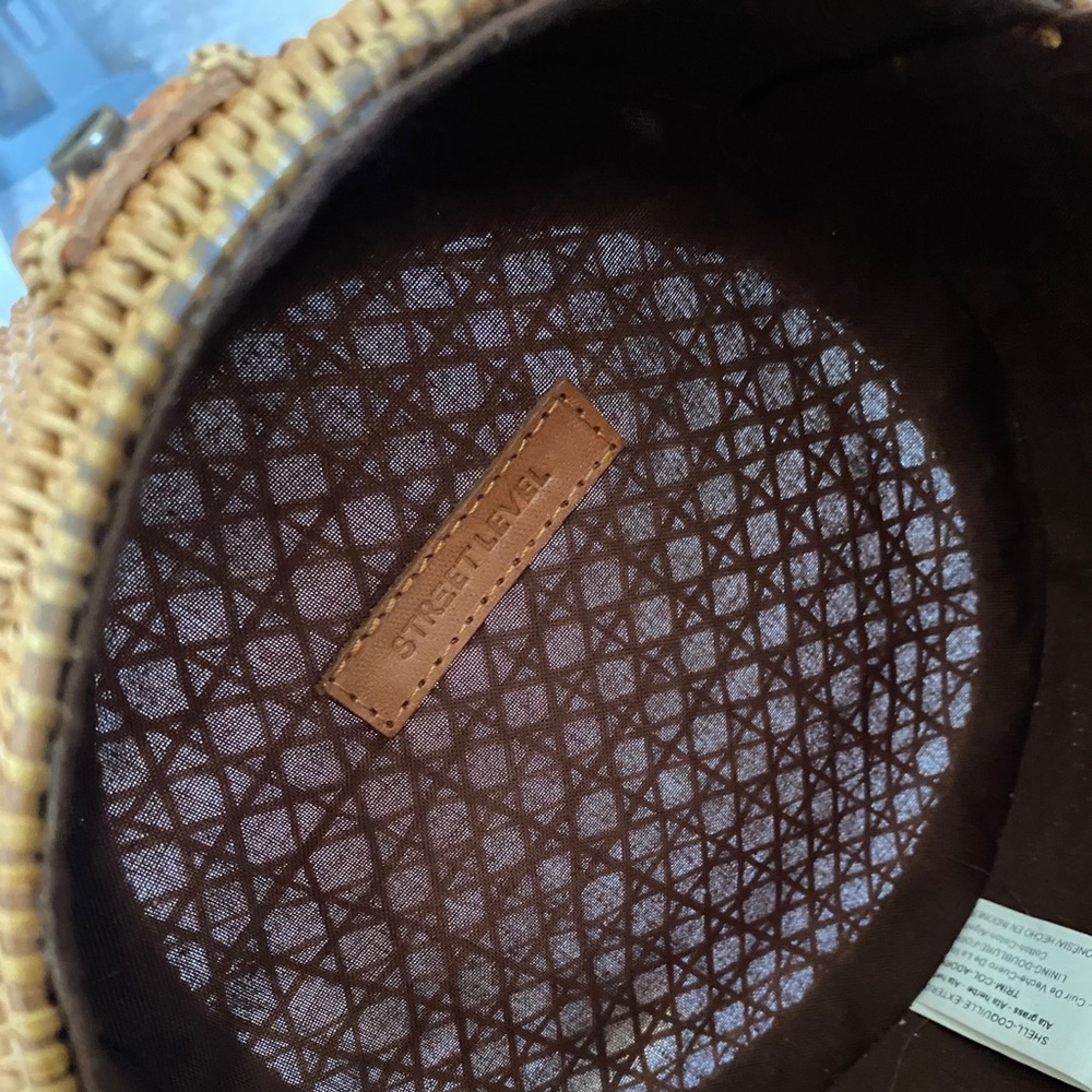 Round Rattan Crossbody - Picture 4 of 5